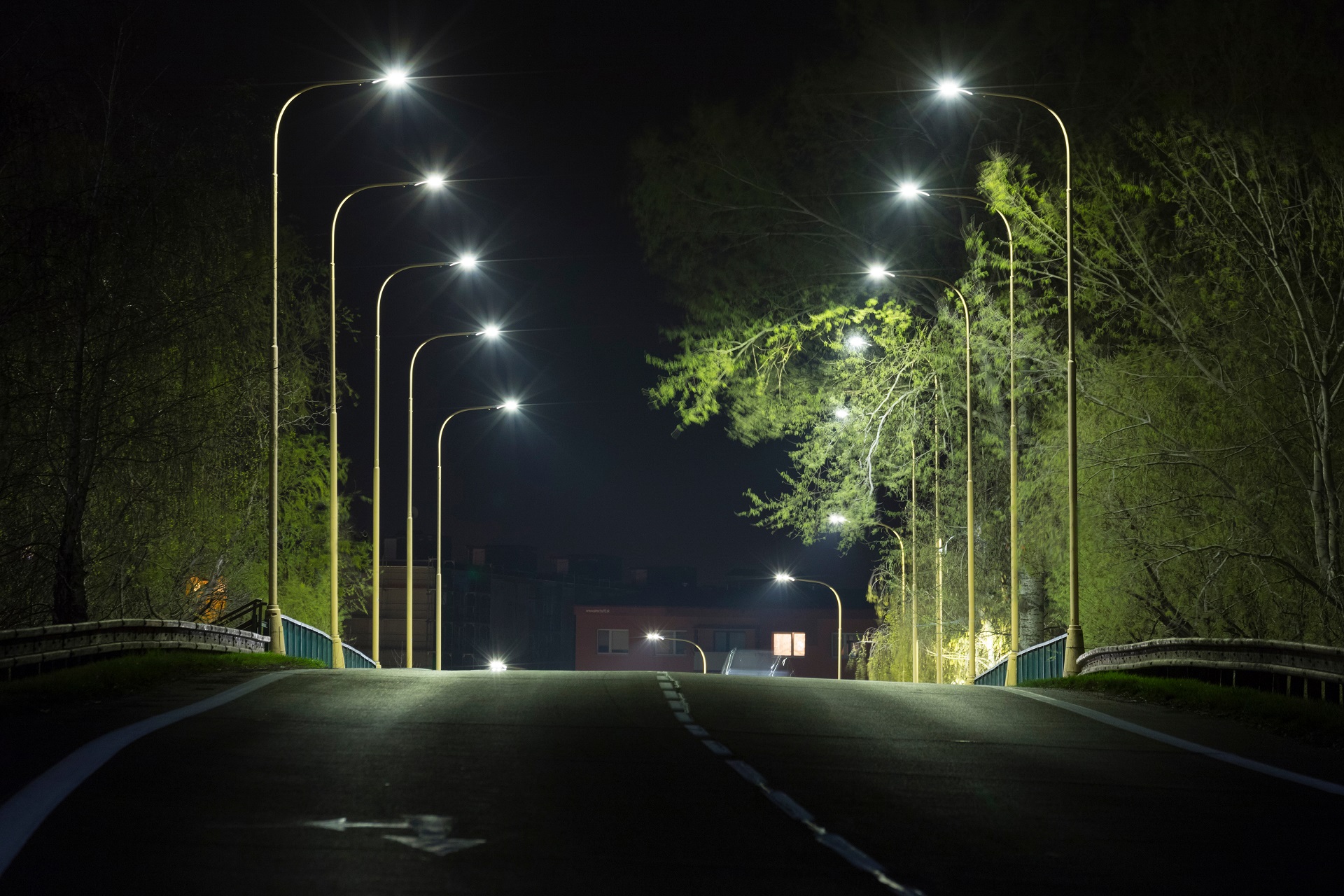 LAUNCH: Lighting Metropolis – Green economy project